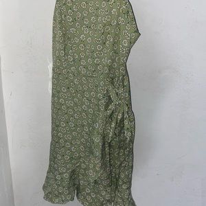 Floral strapped dress with ruffles at bottom